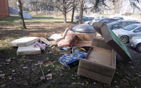 дивља депонија