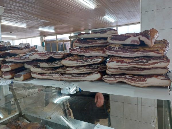 пијаца, сланина