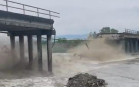 УРУШЕН МОСТ МРЧАЈЕВЦИ - СЛАТИНА Screensho