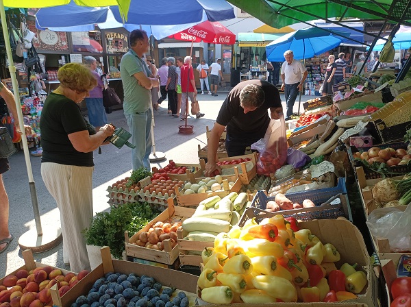 лето пијаца