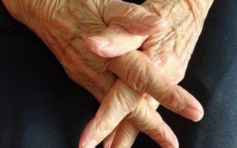 Majcine ruke Autor fotografije: Vesna Trtović