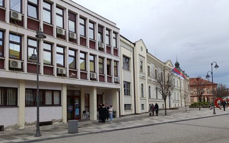 град